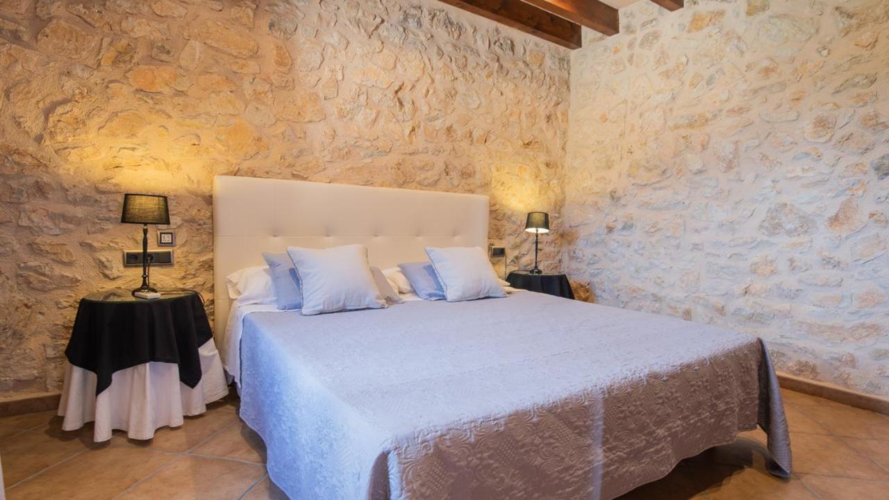הוילה פטרה Agroturismo Son Calo מראה חיצוני תמונה