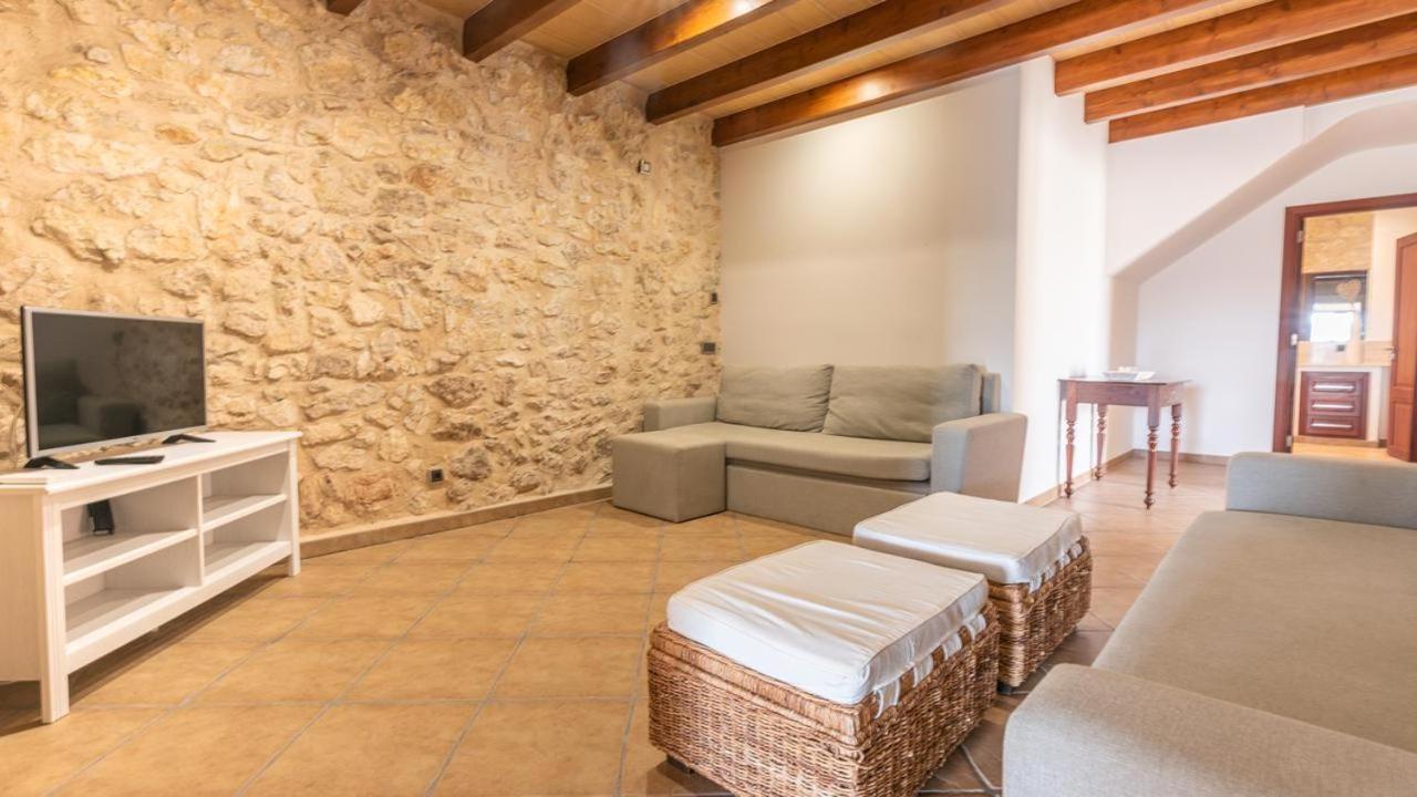 הוילה פטרה Agroturismo Son Calo מראה חיצוני תמונה