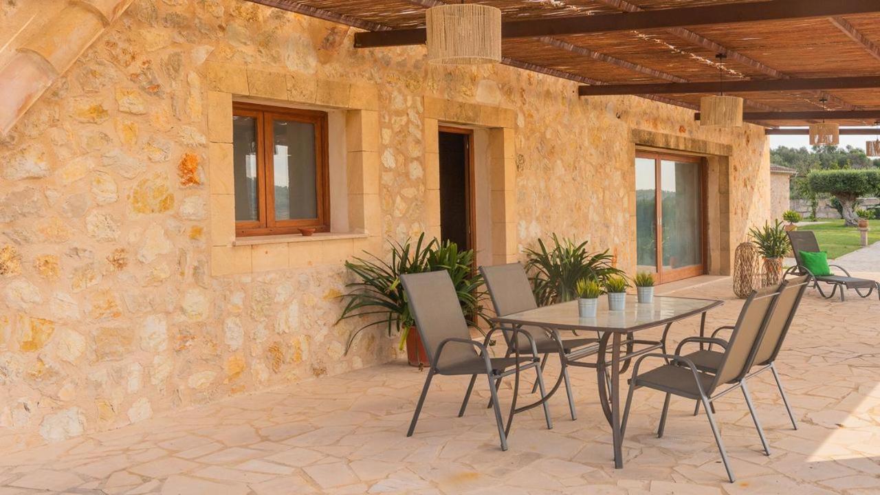 הוילה פטרה Agroturismo Son Calo מראה חיצוני תמונה
