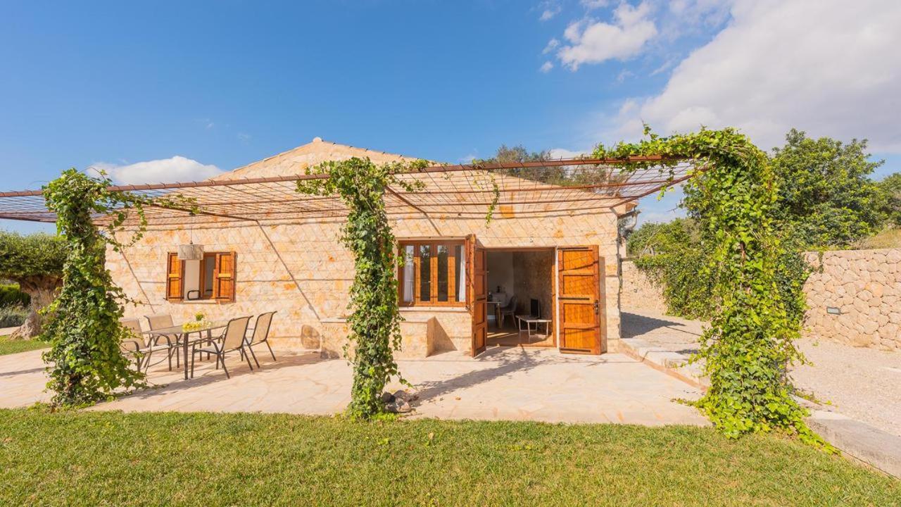 הוילה פטרה Agroturismo Son Calo מראה חיצוני תמונה